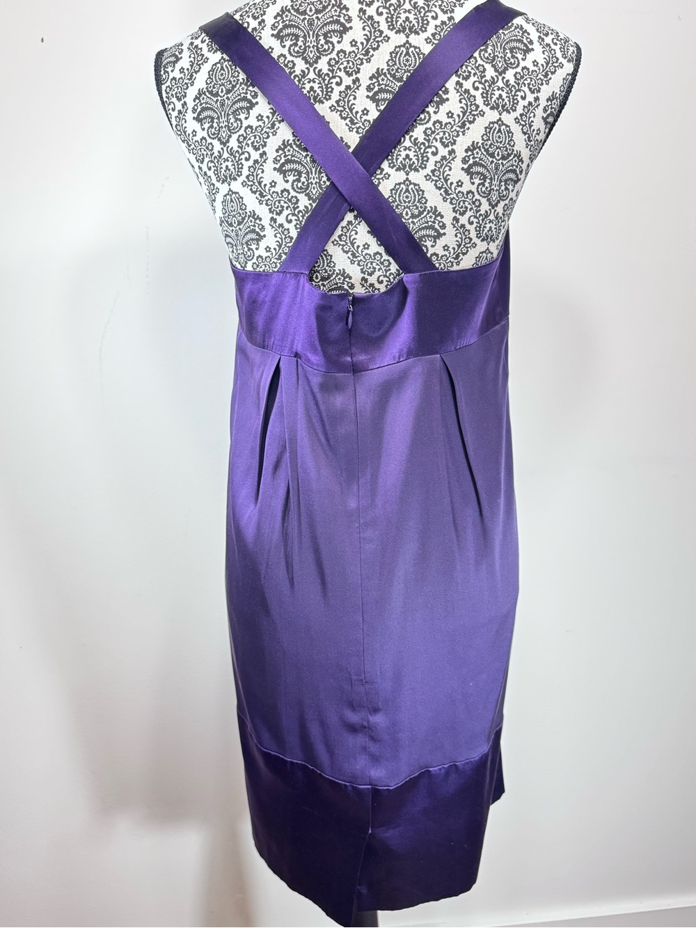 Antonio Melani Silk Plum Purple Shiny Stretch Shift Dress Women’s size 8 - Picture 3 of 7